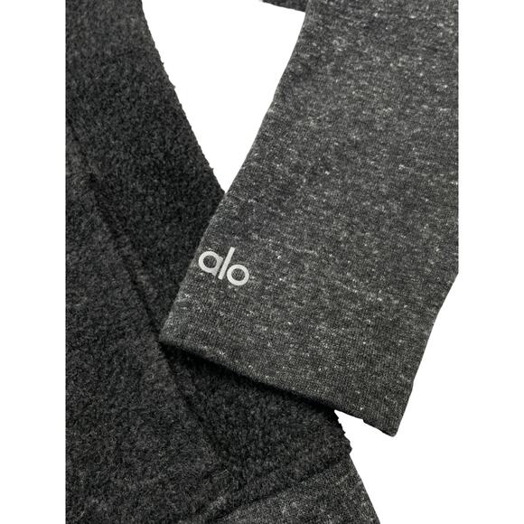 Alo Yoga Rift Long Sleeve Pullover Top in Charcoal Heather Small Casual Cozy - Picture 4 of 11